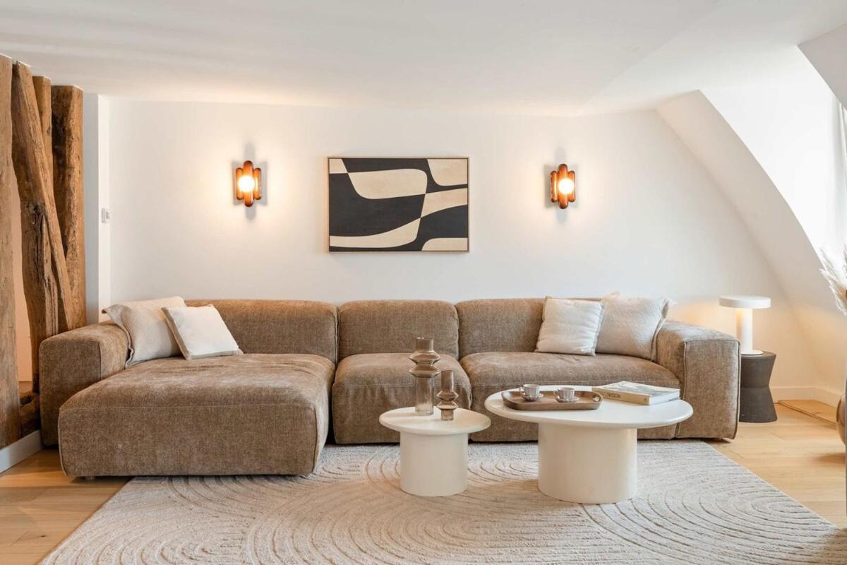 Apartment Luxurious Ac