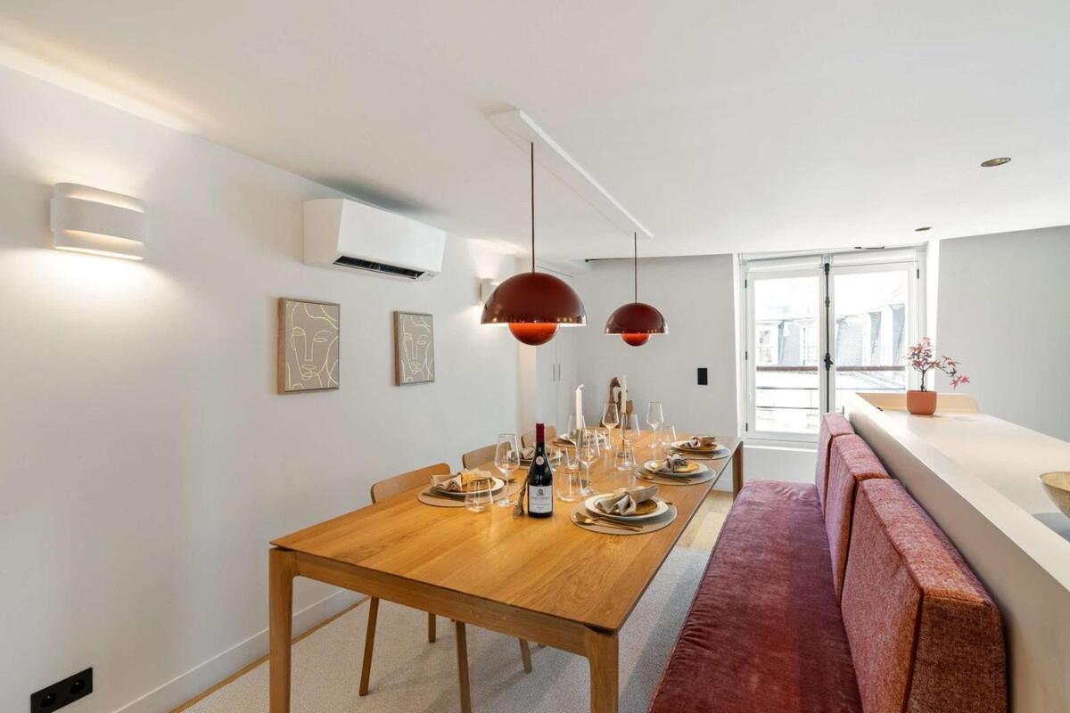 Luxurious Ac Paris