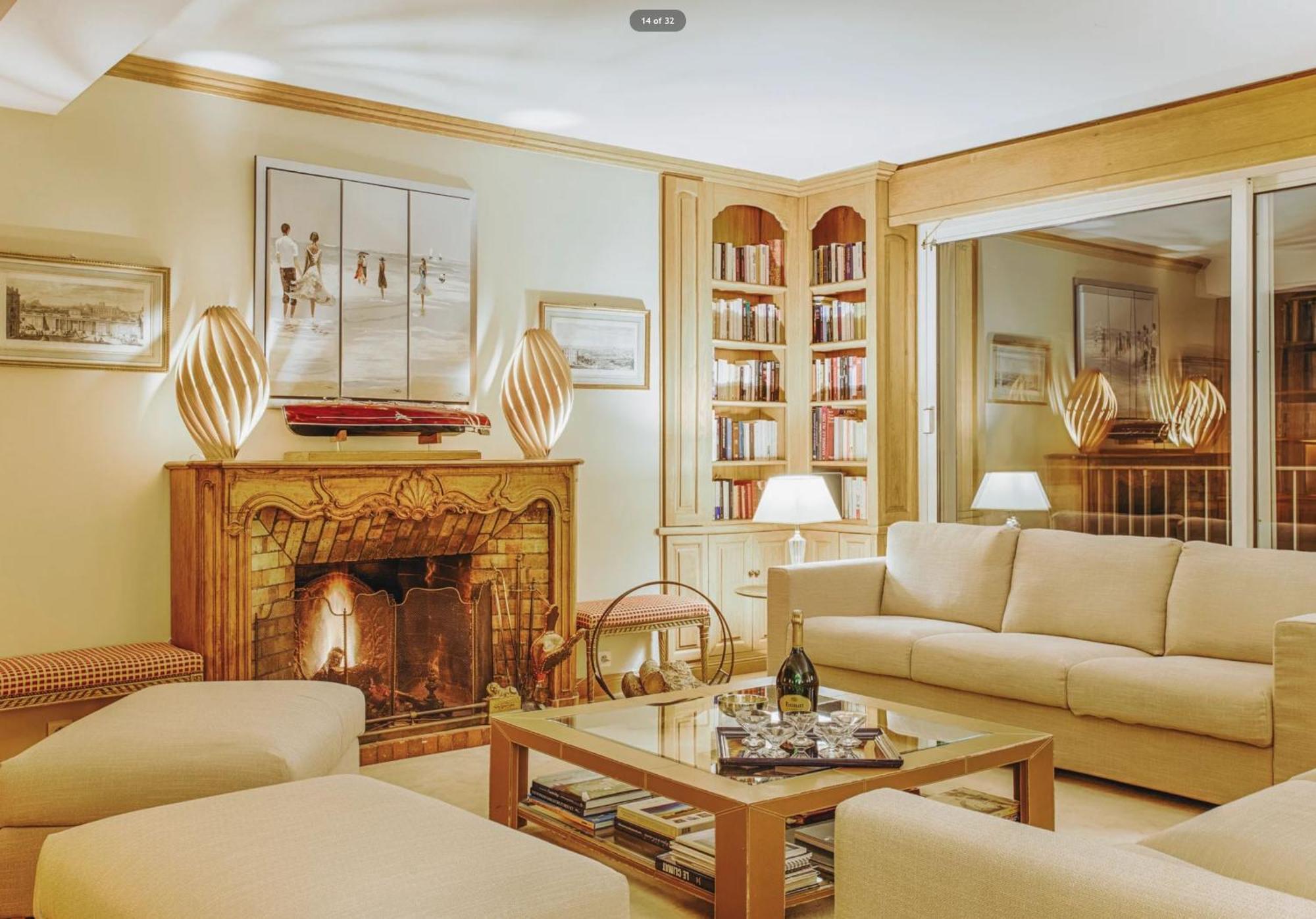 Luxurious Ac Apartment